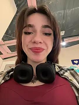 Lily__Belle from StripChat