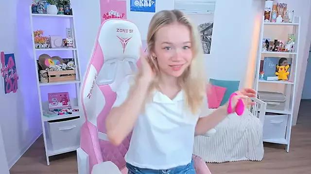 Lily_Young from StripChat