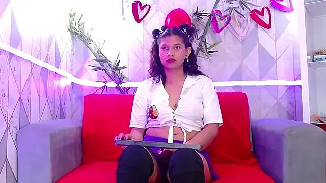 Lilyevansx from StripChat
