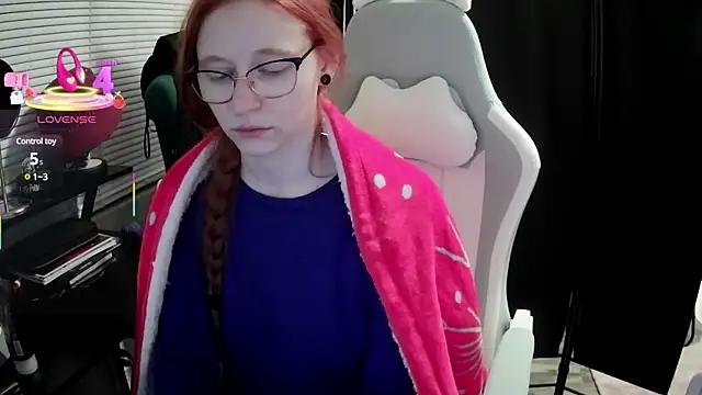 LilyFoxxx from StripChat