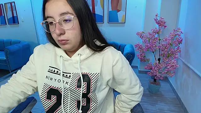 Lilyy_evans webcams show profile image 