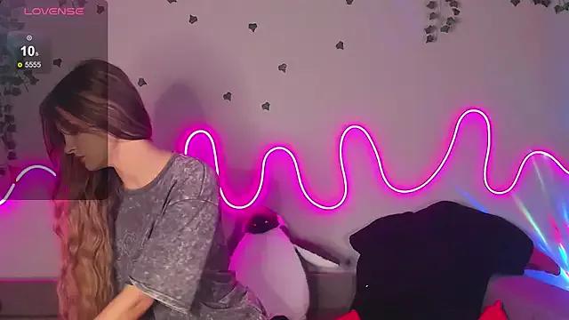 LinaBunnys from StripChat is Freechat