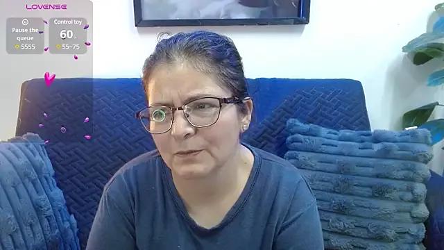 Linda_banks_ from StripChat is Freechat
