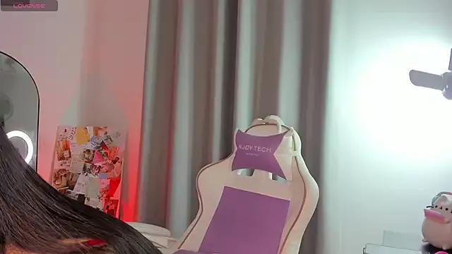 Linda_martin_x from StripChat is Freechat