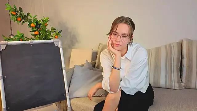 Girls: try live performances with matured performers, from dancing to quirks, in a variety of beautiful sex cams.