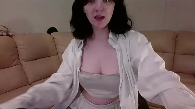 Lirara from StripChat is Freechat