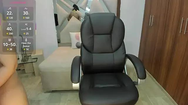 lisa_logan from StripChat is Freechat