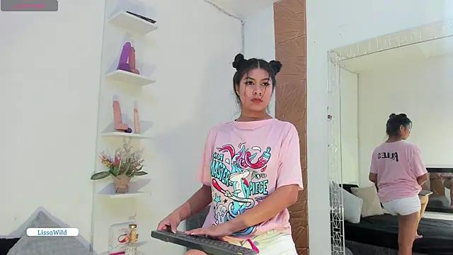 LissaWiild from StripChat
