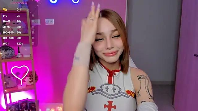 LITTLE-VIVI from StripChat