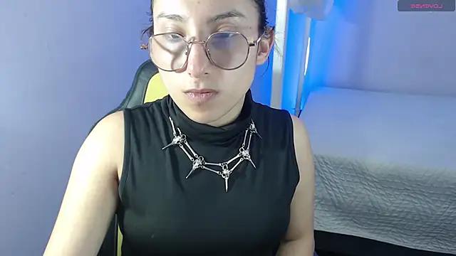 little__amy_ from StripChat