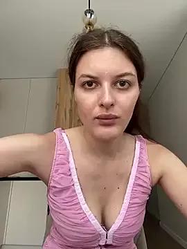 little_belucci from StripChat