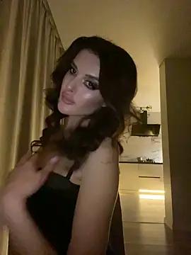 little_belucci from StripChat
