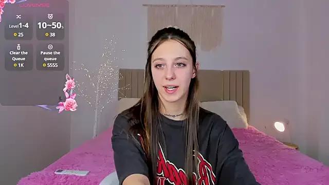 Little_cherryy__ from StripChat