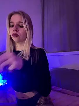 Little_Queen from StripChat