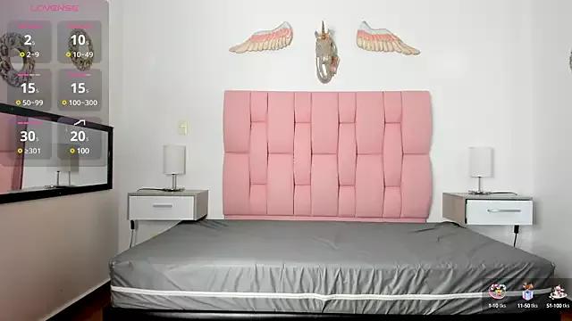 Girls: try live performances with matured performers, from dancing to quirks, in a variety of beautiful sex cams.