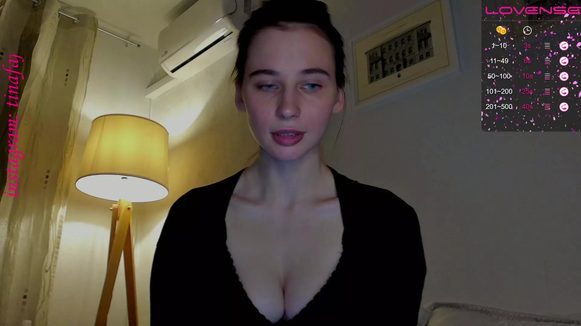 LittleDevil999 from StripChat
