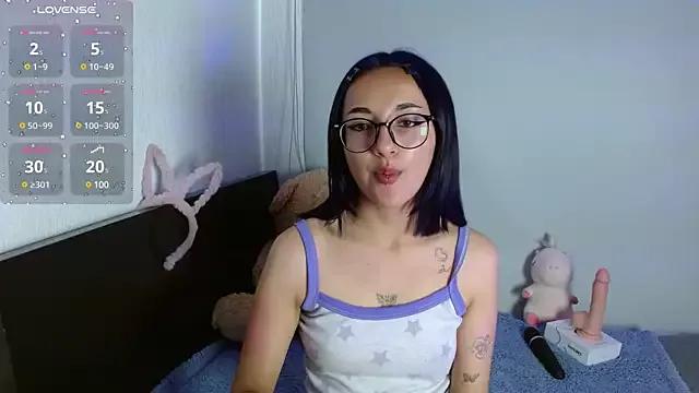 Girls: try live performances with matured performers, from dancing to quirks, in a variety of beautiful sex cams.