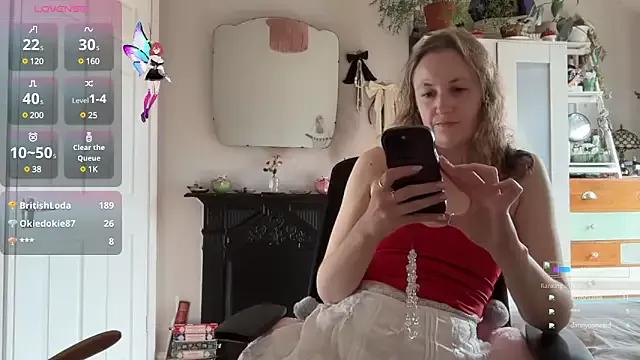 Girls: try live performances with matured performers, from dancing to quirks, in a variety of beautiful sex cams.