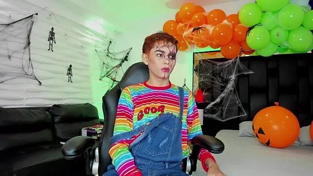 LittleMaxi from StripChat