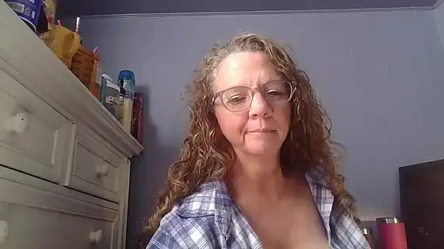 LittleRedRover from StripChat