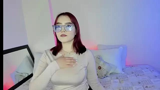 LizzyRoses17 from StripChat is Freechat