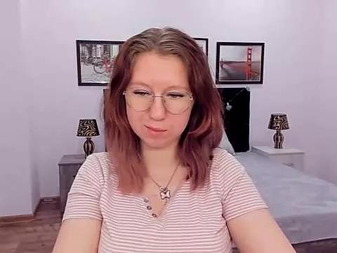 LizzySweet from StripChat
