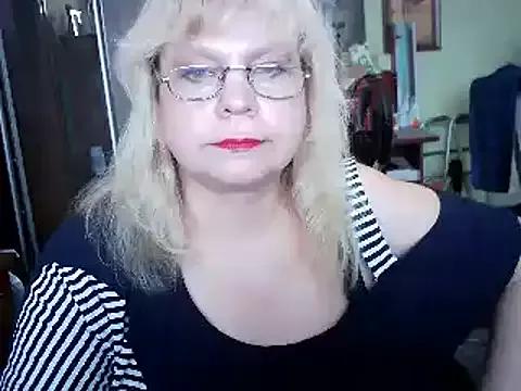 LOLA8888 from StripChat