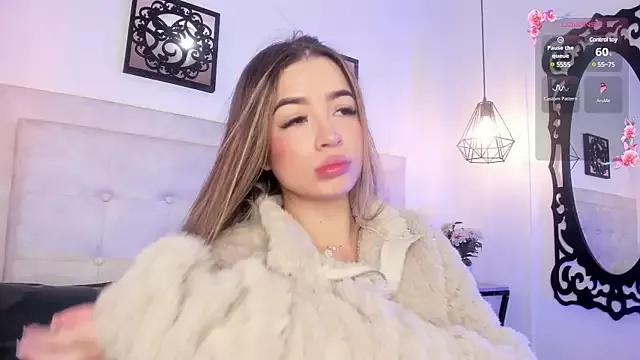 Lola_Blondie from StripChat