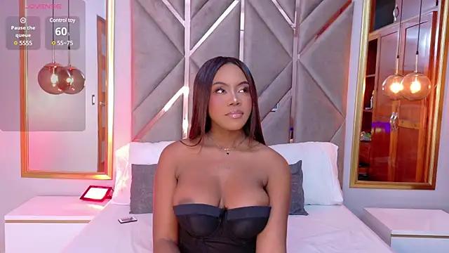 Lola_King from StripChat