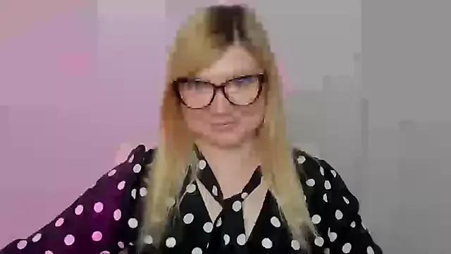 Lola_moree from StripChat