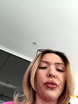 Photos of lolableux from StripChat is Freechat