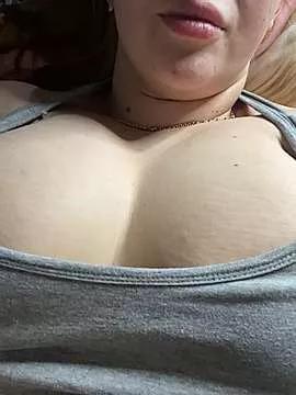 Lolitahot0 from StripChat