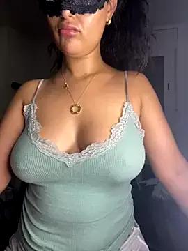 LOLO_QUEEN_ARABE from StripChat
