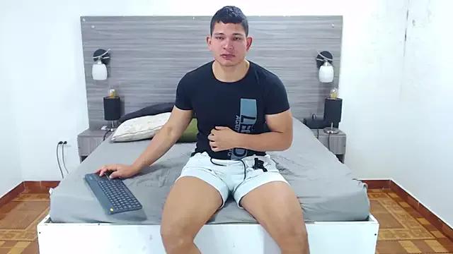 Loony_Zion from StripChat