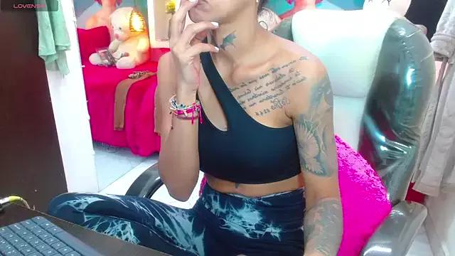 lorenapinto from StripChat is Freechat