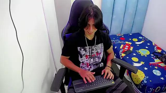 louis_baltazar from StripChat is Freechat