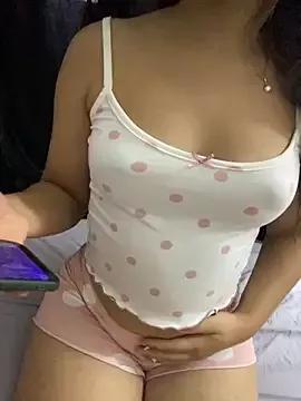 lounaforlove from StripChat is Freechat