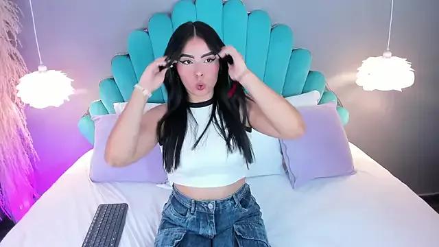 LovelyEyesx from StripChat is Freechat