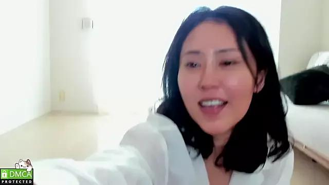 Photos of LovelyNanako from StripChat is Freechat