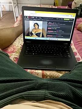 Lovetitsbalck webcams show profile image 