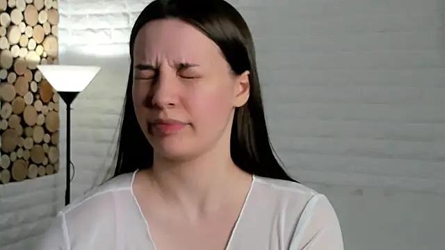 LowOncoming from StripChat