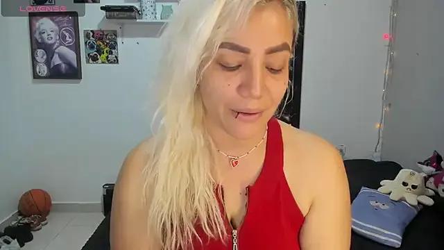 Girls: try live performances with matured performers, from dancing to quirks, in a variety of beautiful sex cams.