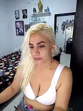 LuCKy_JoK from StripChat is Freechat