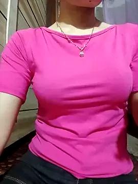 LucyyLy from StripChat is Freechat