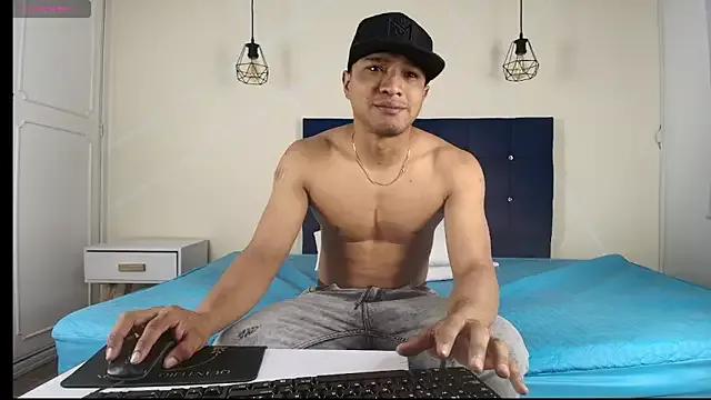 LuisMiller1 from StripChat is Freechat