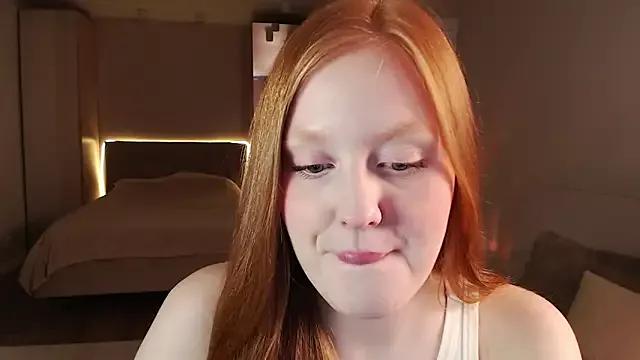lulu_moonmoon from StripChat