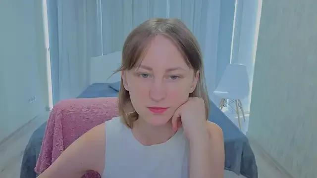 LuluChiiii from StripChat is Freechat