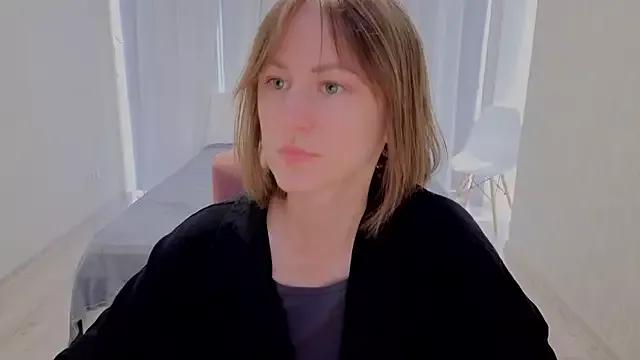 LuluChiiii from StripChat is Freechat