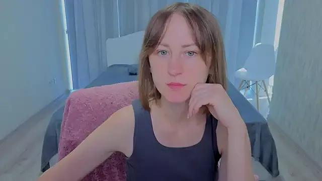 LuluChiiii from StripChat