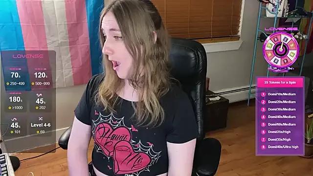 luluvaladon from StripChat